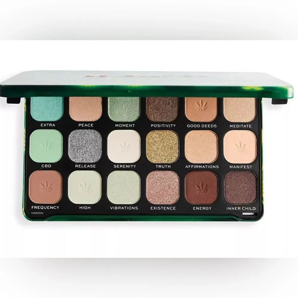 NIB Revolution Forever Flawless Chilled Vibes 18 Shade Eyeshadow Pallet